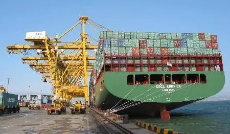 集装箱海运价格局部止跌，海运公司“自救”成功？
